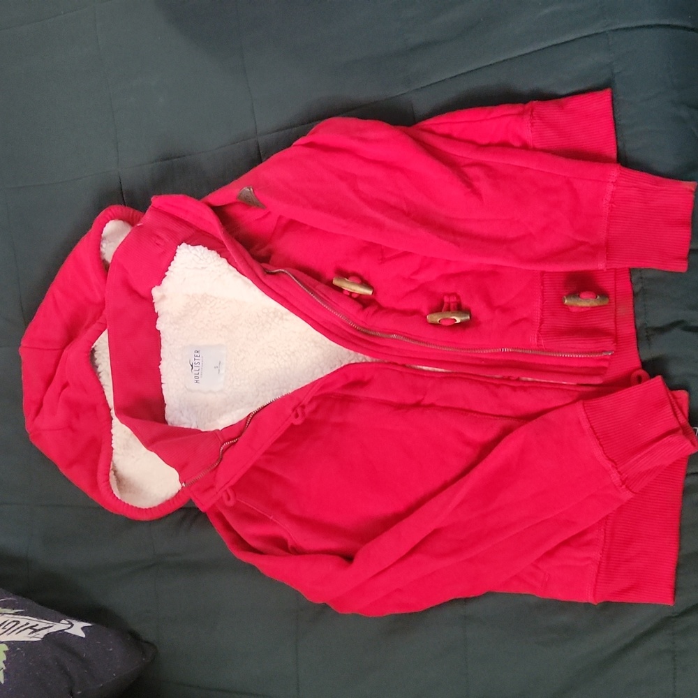 Hollister sweater